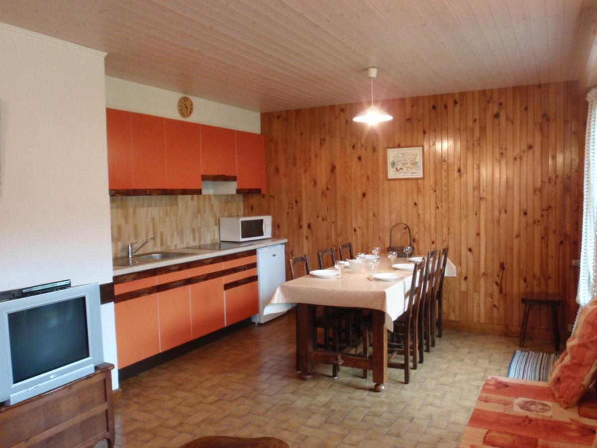 Rez De Chalet Calme Avec Terrasse - 2 Chambres, Proche Pistes A La Clusaz - Fr-1-437-10 المظهر الخارجي الصورة